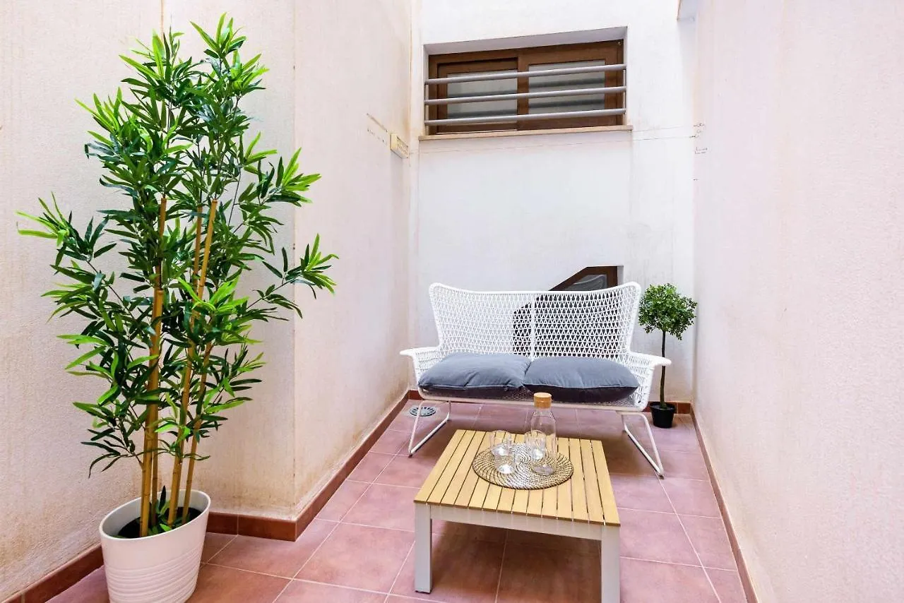 Pineapple Rosaleda 13 Apartment Malaga